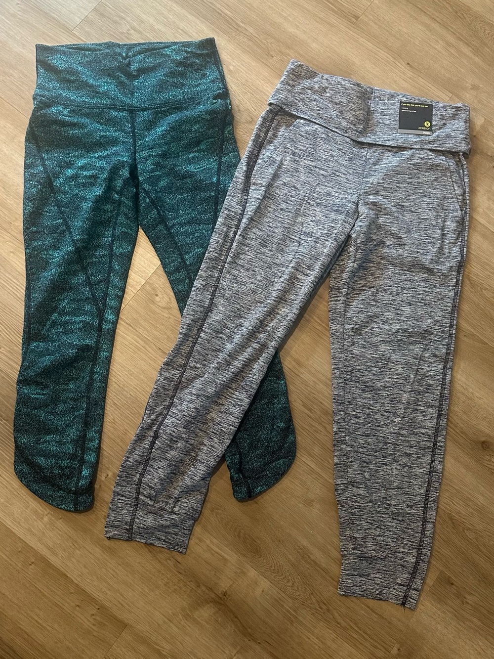 2pr Xersion athletic workout leggings pants Small